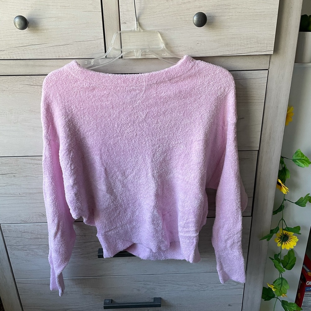 Light pink cropped sweater